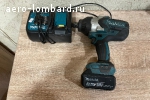 Аккумуляторный гайковерт Makita DTW1001